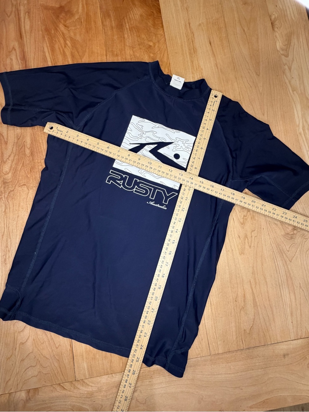 Rusty Navy Short-Sleeve Graphic Tee with White Logo Panel